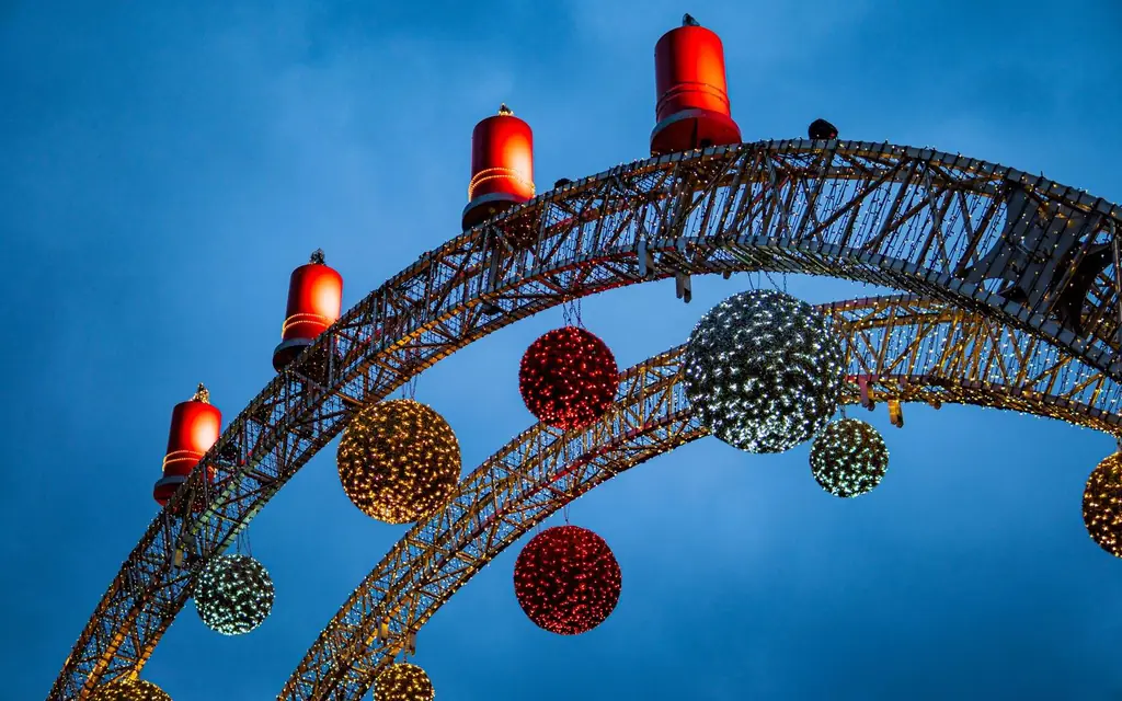Lights at a Christmas market